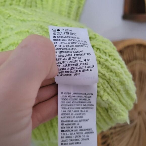 American Eagle Neon Chunky Knit Cable Sweater L - Picture 6 of 9